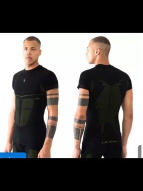 Men's Black Athletic Compression Shirt size S/M